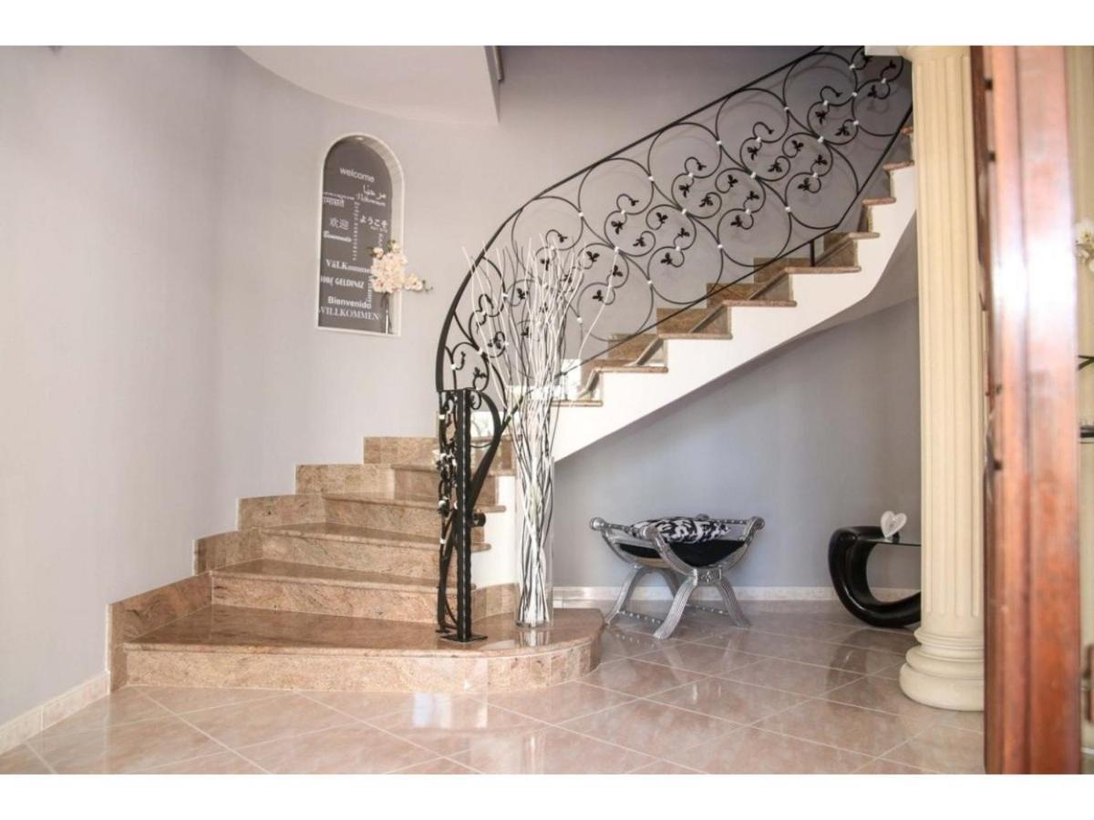 B&B Black-And-White Gallipoli Exterior photo